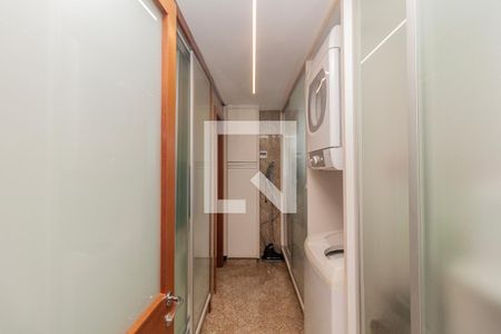 Apartamento à venda com 300m², 3 quartos e 5 vagas Apartamento à venda com 300m², 3 quartos e 5 vagasÁrea de Serviço