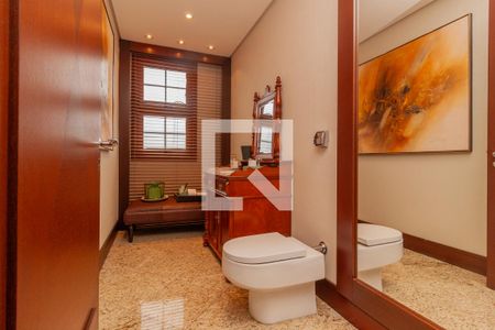 Apartamento à venda com 300m², 3 quartos e 5 vagas Apartamento à venda com 300m², 3 quartos e 5 vagasBanheiro Social