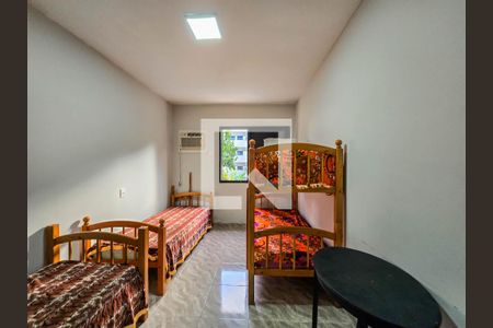 Quarto 1 de apartamento para alugar com 1 quarto, 55m² em Vila Julia, Guarujá