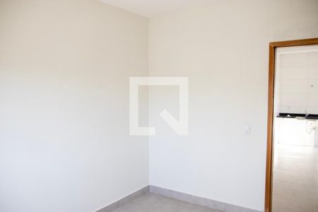 Quarto 2 de apartamento para alugar com 2 quartos, 57m² em Residencial Rio Jordão, Goiânia