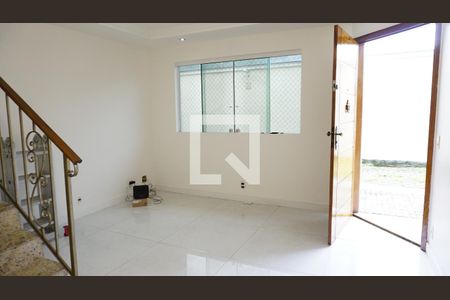 Sala de casa de condomínio à venda com 3 quartos, 110m² em Freguesia (jacarepaguá), Rio de Janeiro