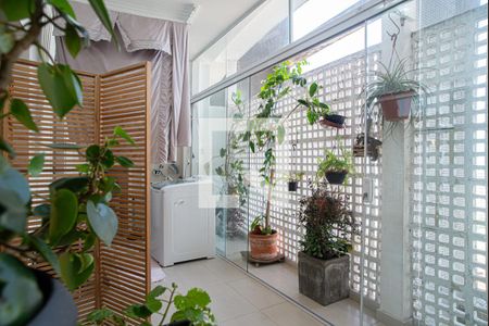 Apartamento à venda com 274m², 4 quartos e 1 vaga Apartamento à venda com 274m², 4 quartos e 1 vagaÁrea de Serviço