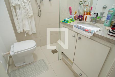 Apartamento à venda com 274m², 4 quartos e 1 vaga Apartamento à venda com 274m², 4 quartos e 1 vagaBanheiro da Suíte