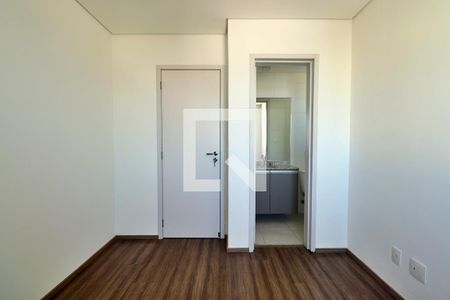 Suíte - Quarto 1 de apartamento para alugar com 3 quartos, 77m² em Vila Alzira, Santo André