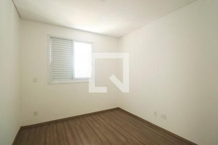 Suíte - Quarto 1 de apartamento para alugar com 3 quartos, 77m² em Vila Alzira, Santo André