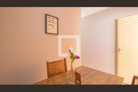 Casa à venda com 171m², 3 quartos e 1 vaga Casa à venda com 171m², 3 quartos e 1 vagaSala Casa 2