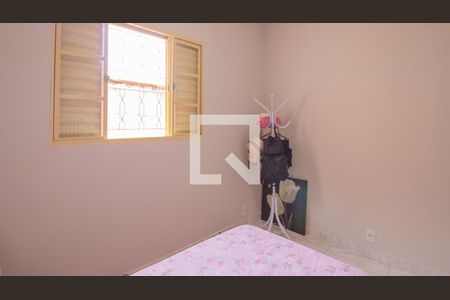 Casa à venda com 171m², 3 quartos e 1 vaga Casa à venda com 171m², 3 quartos e 1 vagaQuarto 1 Casa 2