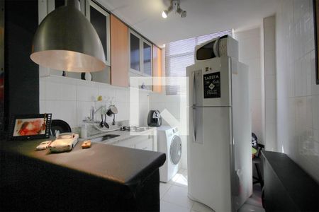 Cozinha de apartamento à venda com 1 quarto, 40m² em Colégio Batista, Belo Horizonte