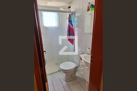 Banheiro de apartamento à venda com 2 quartos, 55m² em Vila Pompéia, Campinas