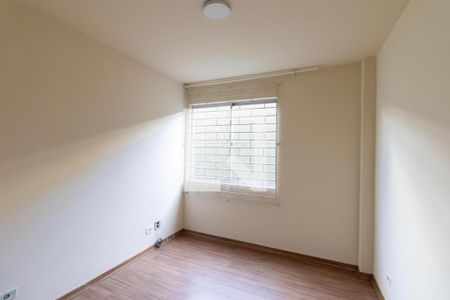Quarto 1 de apartamento para alugar com 2 quartos, 94m² em Cristo Rei, Curitiba