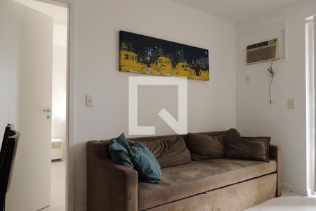 Sala de apartamento para alugar com 1 quarto, 42m² em Jacarepaguá, Rio de Janeiro