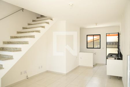 Sala/Cozinha de casa de condomínio para alugar com 3 quartos, 84m² em Jardim Nova Coimbra, Cotia
