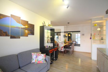 Sala de apartamento para alugar com 3 quartos, 84m² em Vila Ipiranga, Porto Alegre