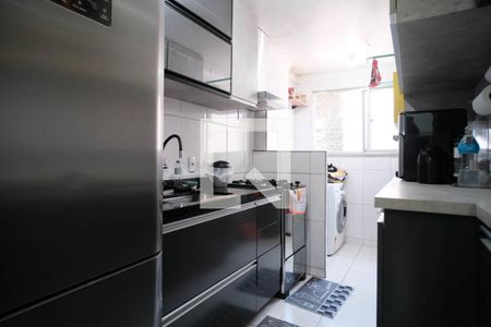 Cozinha  de apartamento à venda com 2 quartos, 57m² em Jardim Danfer, São Paulo