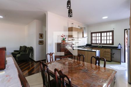 Sala de casa para alugar com 2 quartos, 250m² em Jardim Alvorada (zona Oeste), São Paulo