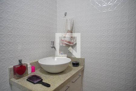 Banheiro - Suíte  de apartamento à venda com 2 quartos, 48m² em Morro Santana, Porto Alegre