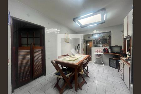 Casa à venda com 4 quartos, 200m² em Jardim Franca, São Paulo