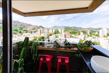 Varanda de apartamento à venda com 3 quartos, 90m² em Serra, Belo Horizonte