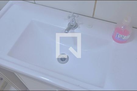 Casa de condomínio à venda com 50m², 2 quartos e 1 vaga Casa de condomínio à venda com 50m², 2 quartos e 1 vagaBanheiro