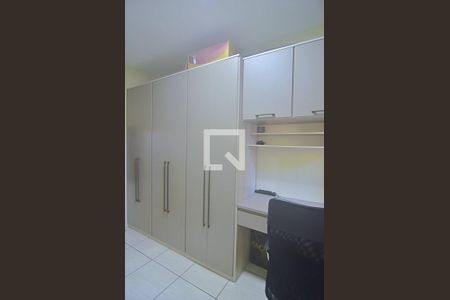 Quarto 1 de casa de condomínio à venda com 2 quartos, 50m² em Niterói, Canoas