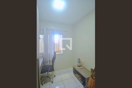 Quarto 1 de casa de condomínio à venda com 2 quartos, 50m² em Niterói, Canoas