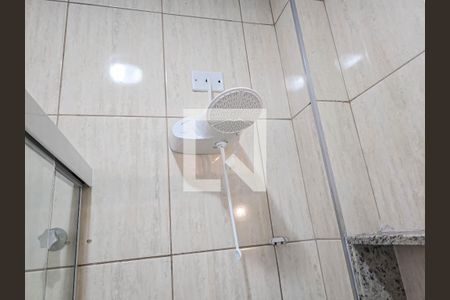 Banheiro Social de casa para alugar com 1 quarto, 50m² em Vila Alzira, Guarujá