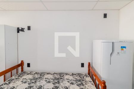 Sala/Cozinha/Quarto de casa de condomínio à venda com 1 quarto, 14m² em São Luís, Canoas