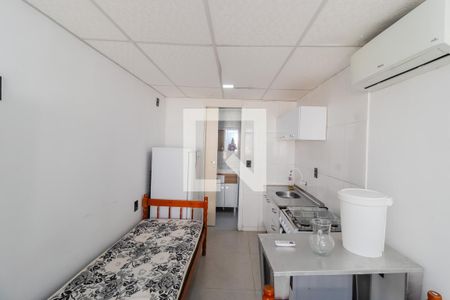 Sala/Cozinha/Quarto de casa de condomínio para alugar com 1 quarto, 14m² em São Luís, Canoas