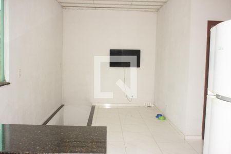 Sala de casa à venda com 2 quartos, 120m² em Tropical, Contagem