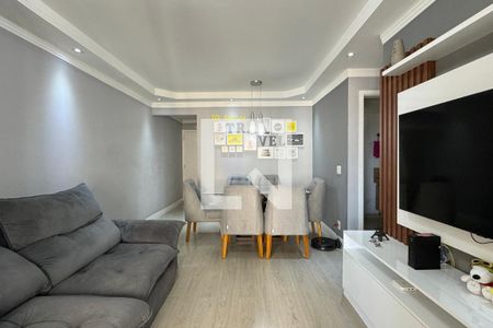 Sala de apartamento para alugar com 3 quartos, 85m² em Jardim Tupanci, Barueri