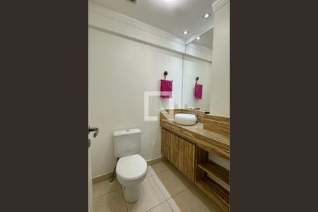 Lavabo de apartamento para alugar com 3 quartos, 85m² em Jardim Tupanci, Barueri