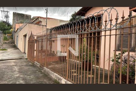 Casa à venda com 3 quartos, 300m² em Renascença, Belo Horizonte