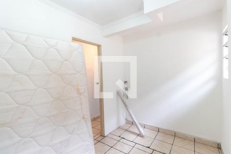 Quarto 1 de casa para alugar com 2 quartos, 70m² em Jardim Santa Maria, São Paulo