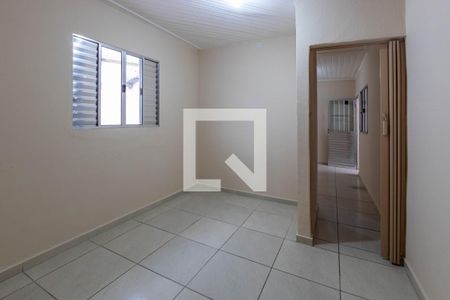 Quarto 2 de casa para alugar com 2 quartos, 60m² em Vila Alpina, São Paulo