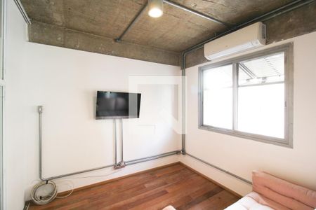 Sala de TV de apartamento à venda com 1 quarto, 64m² em Vila Olímpia, São Paulo