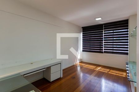 Apartamento para alugar com 74m², 2 quartos e 1 vagaSala