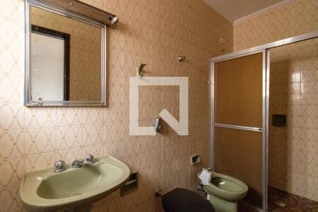 Banheiro da Suíte de casa à venda com 2 quartos, 400m² em Jardim Eusonia, Guarulhos