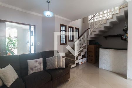 Sala de casa para alugar com 3 quartos, 244m² em Vila Áurea, Poá