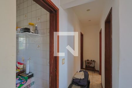 Corredor de apartamento à venda com 2 quartos, 70m² em Serra, Belo Horizonte