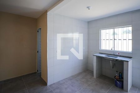 Sala e Cozinha de casa para alugar com 1 quarto, 60m² em Vila Moraes, São Paulo