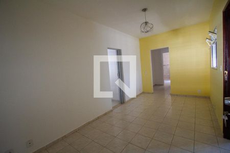 Sala  de casa para alugar com 2 quartos, 80m² em Conjunto Habitacional Aguia de Haia, São Paulo