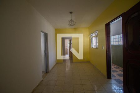 Sala  de casa para alugar com 2 quartos, 80m² em Conjunto Habitacional Aguia de Haia, São Paulo