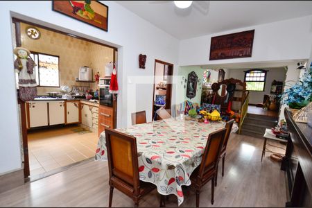 Sala de Jantar de casa para alugar com 4 quartos, 400m² em Sagrada Família, Belo Horizonte