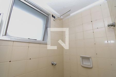 Banheiro de Serviço de apartamento para alugar com 3 quartos, 58m² em Vila Alpina, São Paulo