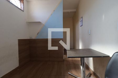 Sala/Quarto de casa para alugar com 1 quarto, 40m² em Vila Albertina, Ribeirão Preto