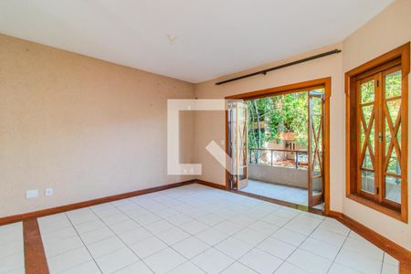 Sala de casa de condomínio para alugar com 3 quartos, 249m² em Jardim Isabel, Porto Alegre