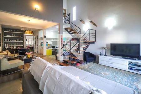 Sala de casa à venda com 3 quartos, 240m² em Vila Vera, São Paulo