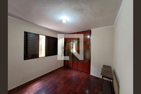 Casa à venda com 3 quartos, 160m² em Nova Gerti, São Caetano do Sul