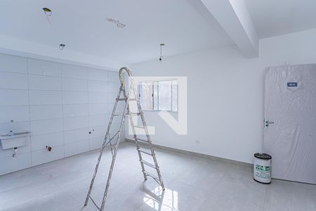 Sala, cozinha e área de serviço de apartamento à venda com 1 quarto, 50m² em Vila Mangalot, São Paulo
