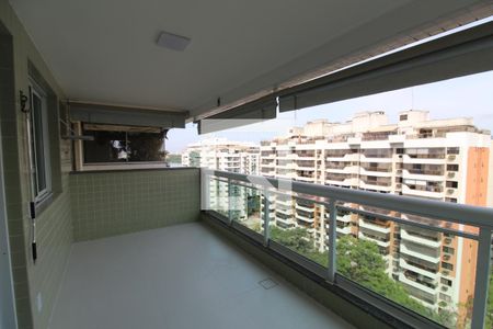 Varanda  de apartamento à venda com 3 quartos, 195m² em Jacarepaguá, Rio de Janeiro